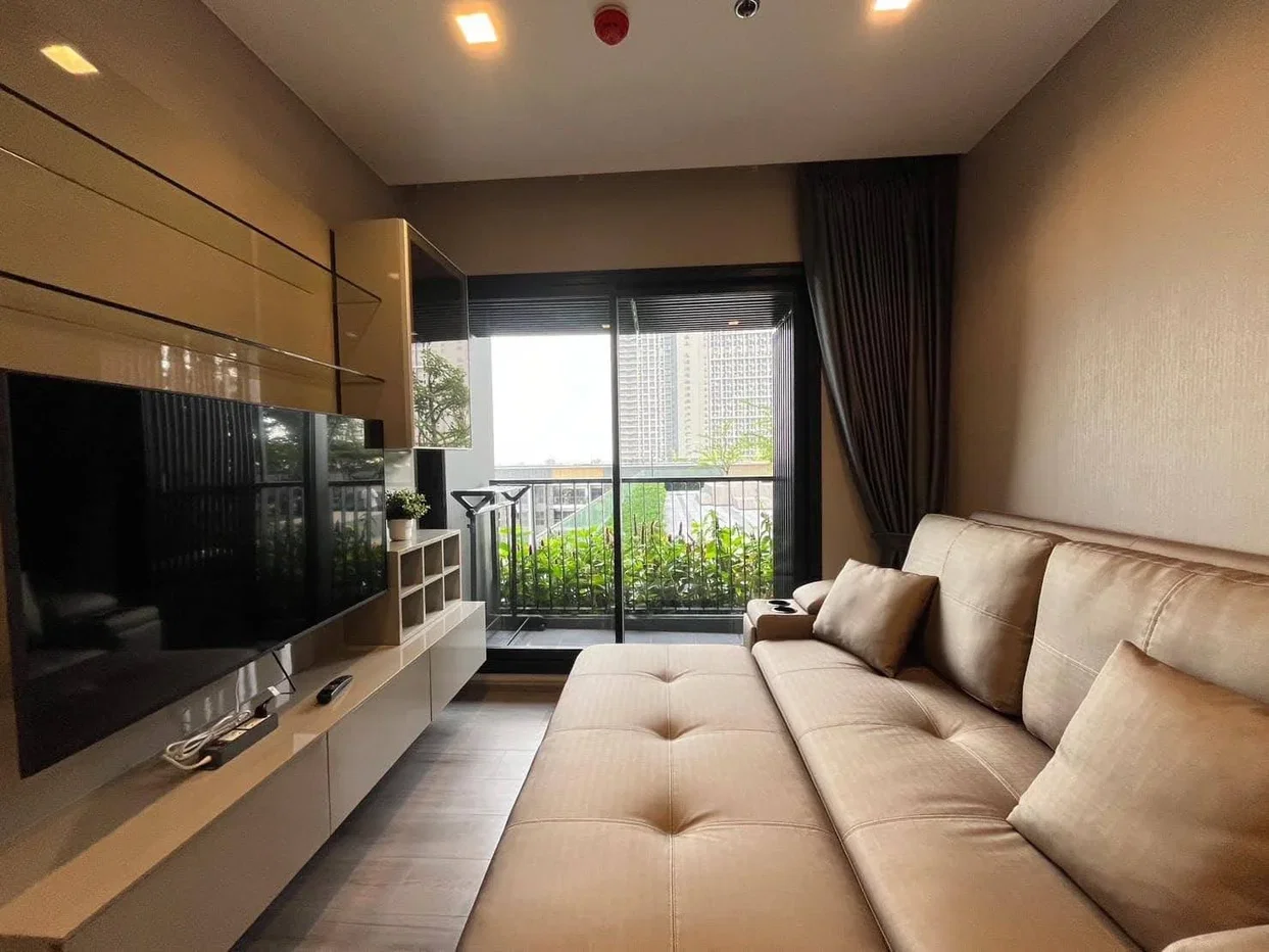 picture A034589 The Pano - 5/5