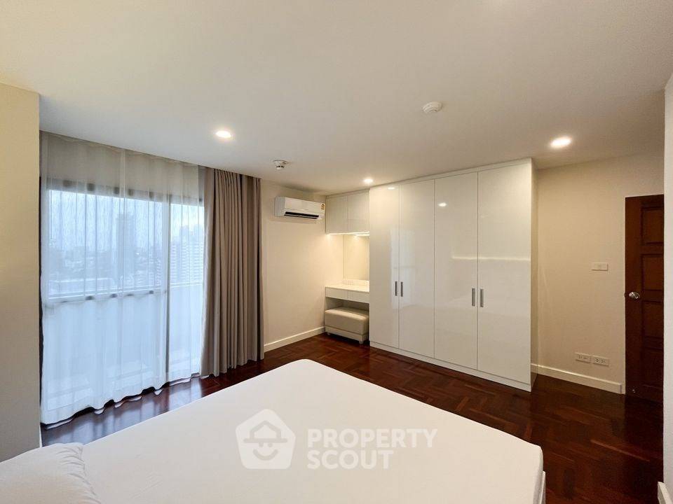 รูป คอนโด 3-ห้องนอน ที่ ริชมอนด์ พาเลส คอนโดมิเนียม ใกล้ BTS พร้อมพงษ์ (ID 2873943) - รูปที่ 9/18