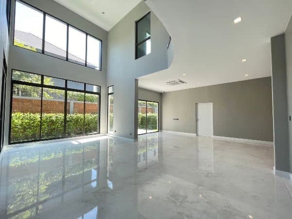 รูป (ขาย!) Grand Bangkok Boulevard East Rama 9 บ้านเปล่า 110ตรวไม่เคยอยู่ - รูปที่ 1/13