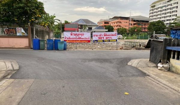 รูป ขาย- ที่ดินเปล่า อ่อนนุช ซ. 33, 35 (ติดถนนซอย)  301 ตรว. กทม. - รูปที่ 3/4
