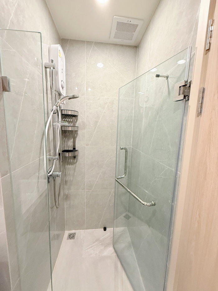picture 𝑩𝒓𝒂𝒏𝒅 𝒏𝒆𝒘 𝒄𝒐𝒏𝒅𝒐 for rent : “ 𝐍𝐔𝐄 𝐃𝐢𝐬𝐭𝐫𝐢𝐜𝐭 𝐑𝟗 " Floor 15 , Size 30 Sq.m. , Near MRT-Rama 9 - 14/22