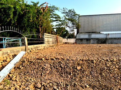 ที่ดิน โลตัส โกเฟรช หมู่บ้านพฤกษา 3 : ที่ดินทำเลดีบางบัวทอง ซอยดินอุดม1 พื้นที่รวม 135 ตรว. 3 แปลง แปลงละ 45.0 ตรว. ในซอยวัดลาดปลาดุก บางบัวทอง นนทบุรี