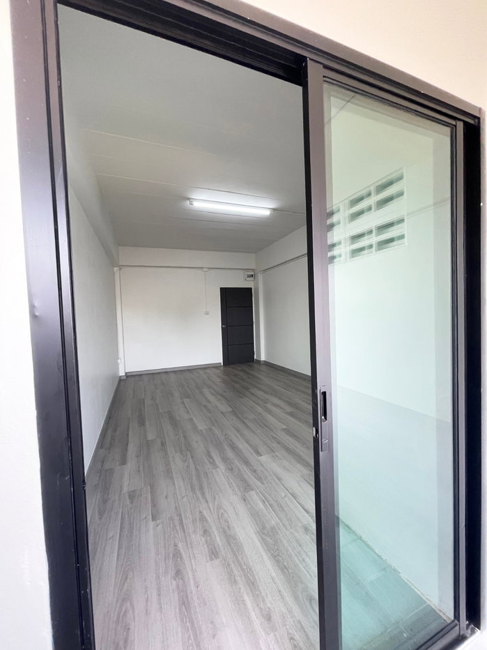 รูป ขาย 350,000 รีโนเวทใหม่ทั้งห้อง 26ตร.ม. รามอินทรา คู้บอน - รูปที่ 5/10