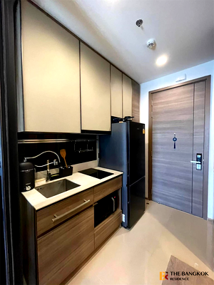Condos for sale : THE LINE Phahol - Pradipat Easy Travel, Fully Utilized Space near BTS Sena Ruam