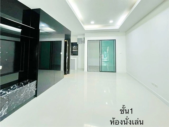 รูป เปิดซิง! ทาวน์โฮมใหม่3ชั้น 3 น้ำ ชินเขต 3 นอน งามวงศ์วาน รร.ราชวินิตบางเขน 700 ม.ใกล้ ตลาดบางเขน 400 ม. 18 ตร.วา. เกษตรศาสตร์ 1.6 กม. - รูปที่ 3/8