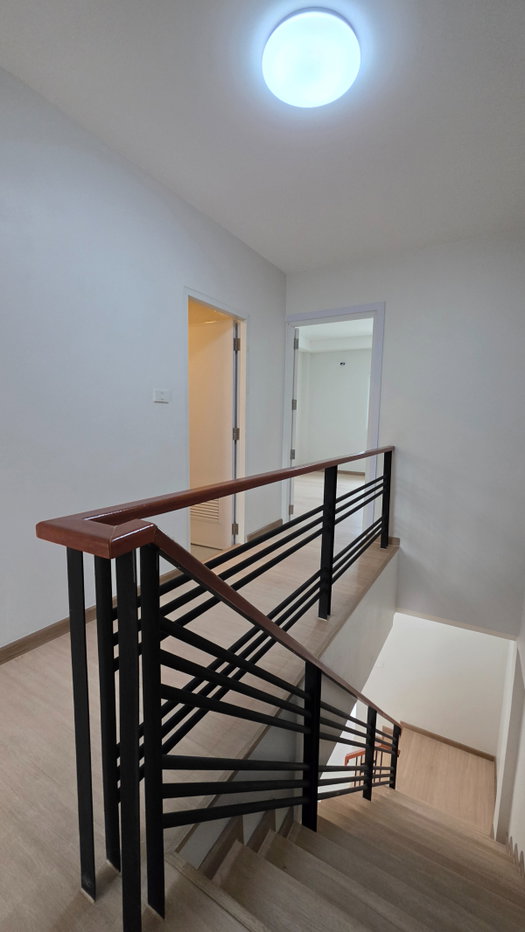 picture For Rent Commercial building 15,000 Bath - 10/18