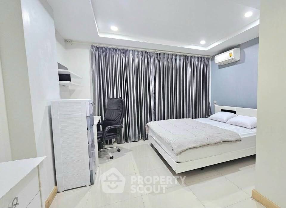 รูป คอนโด 2-ห้องนอน ที่ แฮปปี้ คอนโด ลาดพร้าว 101 ใน คลองเจ้าคุณสิงห์ (ID 2694608) - รูปที่ 2/15