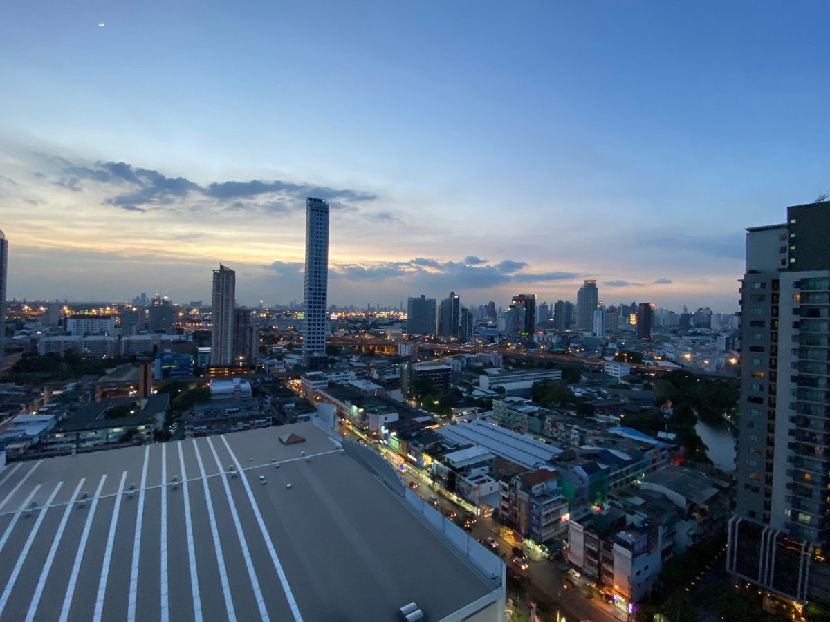 picture Knightsbridge Prime Onnut   17,000 Baht - 6/6