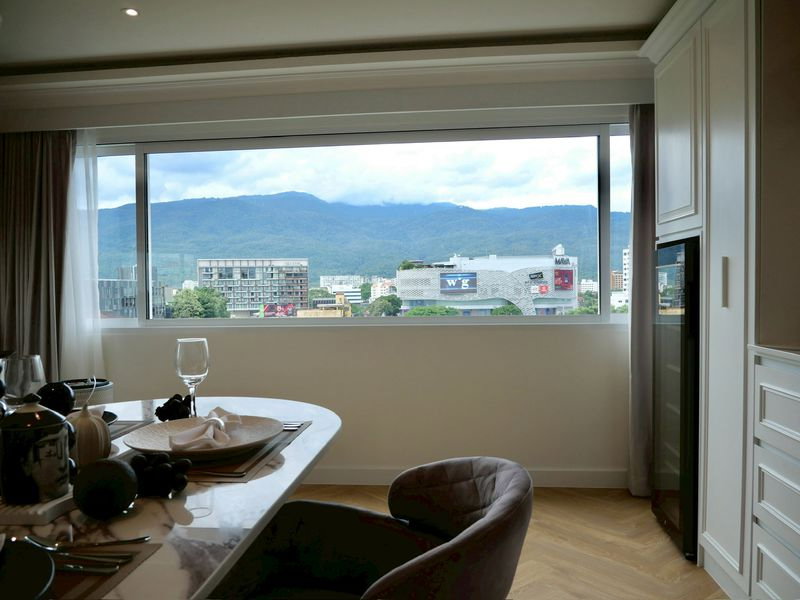 รูป 🌆 Luxury Corner Unit ใจกลางนิมมาน | Hillside 4 Condominium 🏙️✨ - รูปที่ 6/19