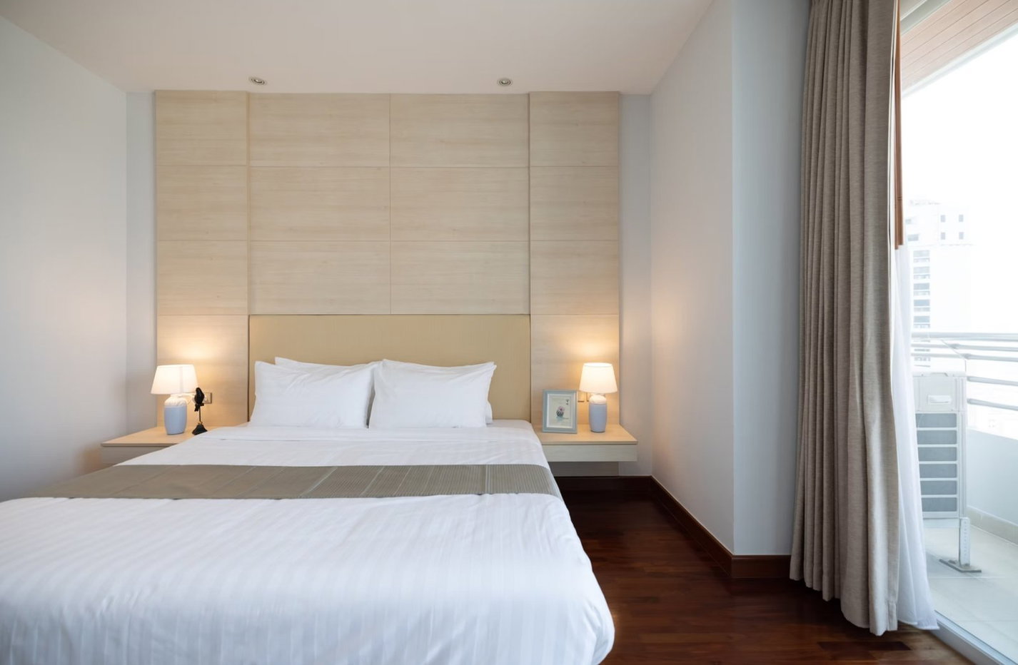 รูป LTH15327 – Renovated Condo High Floor for Rent Phrom Phong | City Lifestyle Best Value | Near BTS Phrom Phong | 80,000 THB | คอนโดรีโนเวทให้เช่า พร้อมพงษ์ ชั้นสูง ห้องใหญ่ คุ้มค่า ใกล้ BTS พร้อมพงษ์ - รูปที่ 1/5