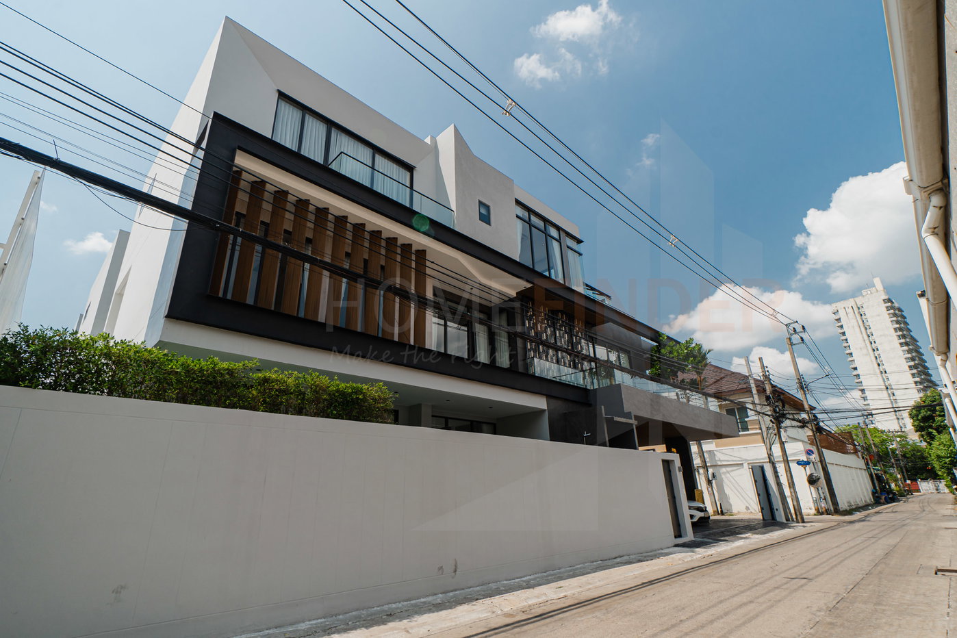 picture Thirra Ladprao 5 bedrooms, for sale - 1/39