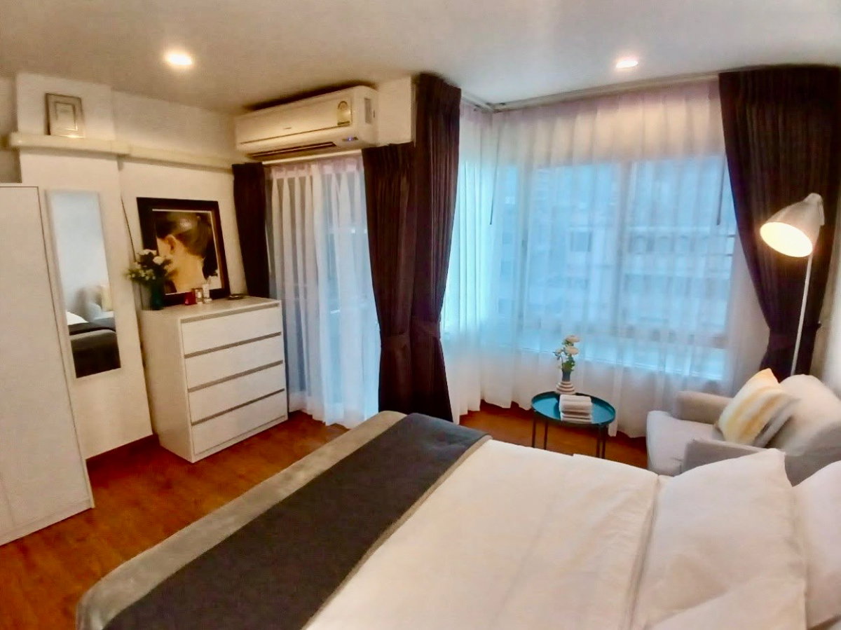 รูป ให้เช่าคอนโดใจกลางเมือง Surawong City Resort 1 ห้องนอน พร้อมโซฟาเบด วิวเมืองและตึกมหานคร ใกล้จุฬาฯ สีลม และ MRT สามย่าน - รูปที่ 5/21