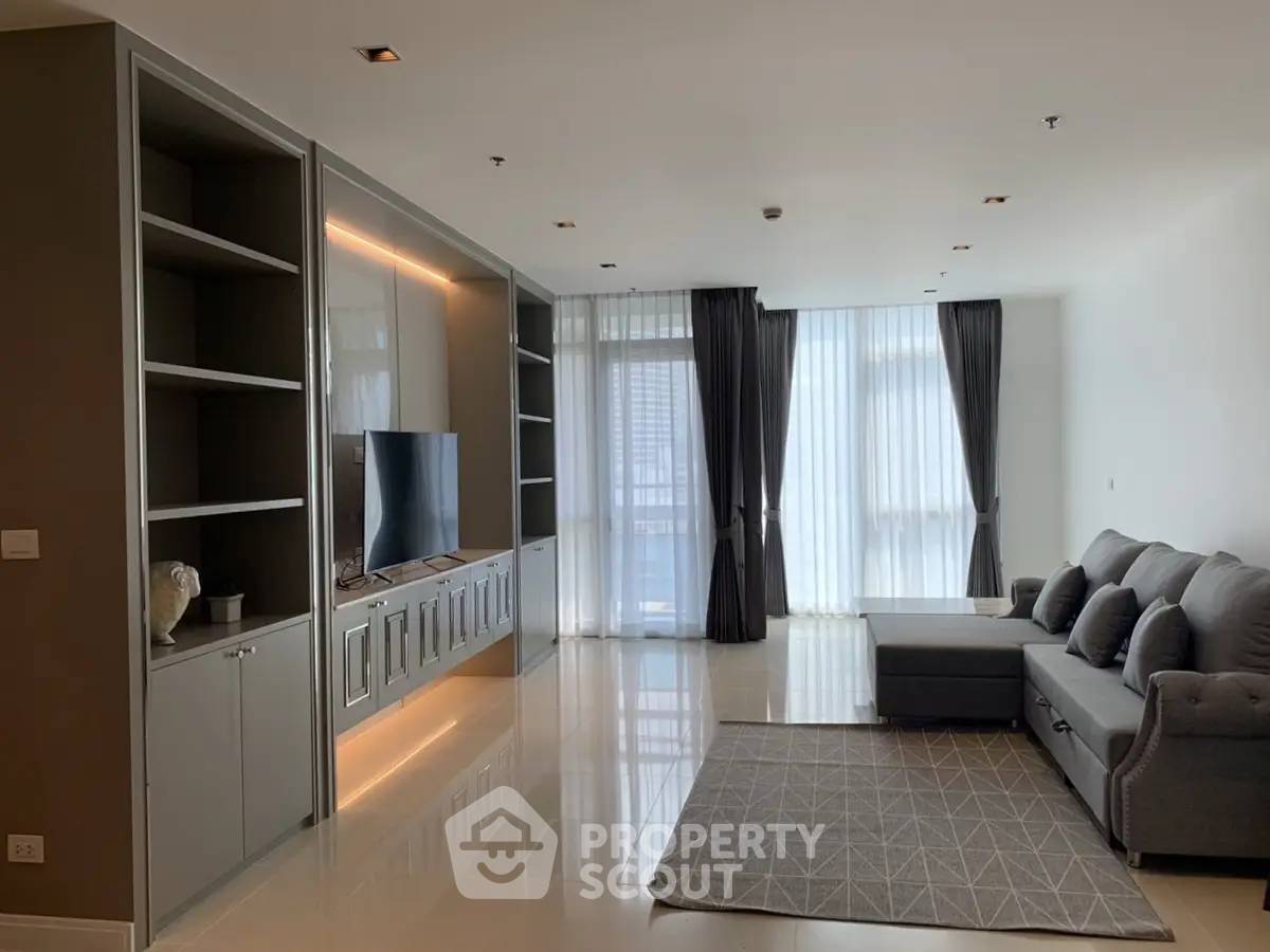 picture 2-BR Condo at Athenee Residence near BTS Phloen Chit (ID 2873561) - 2/8