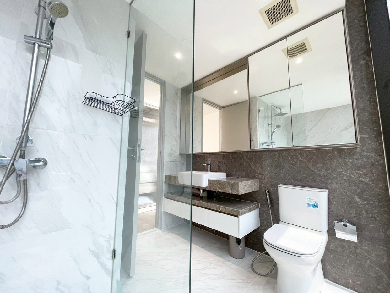 รูป LTHC15313 – Modern Condo for Rent Asoke | City Lifestyle Best Value | Near BTS Asoke | 55,000 THB - รูปที่ 3/6