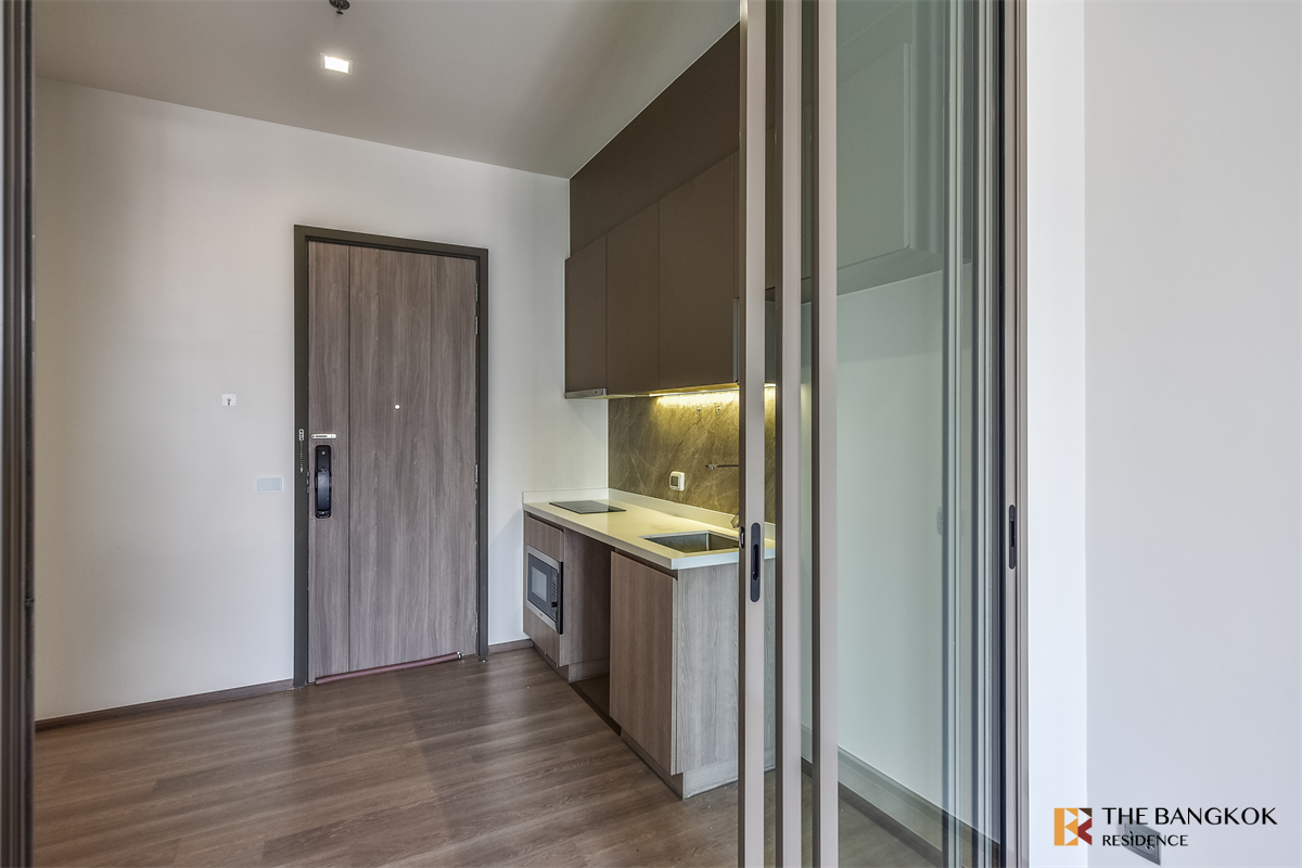 picture RHYTHM Charoenkrung Pavillion  Move-in Ready, Just Bring Your Stuff - 6/10
