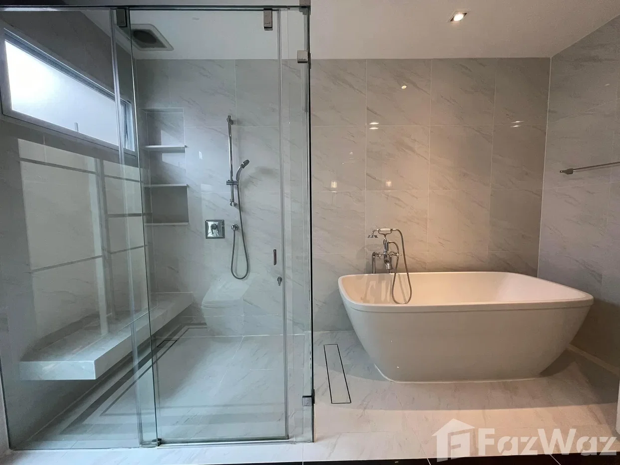picture 4 bed luxury house 1796044 - 5/15