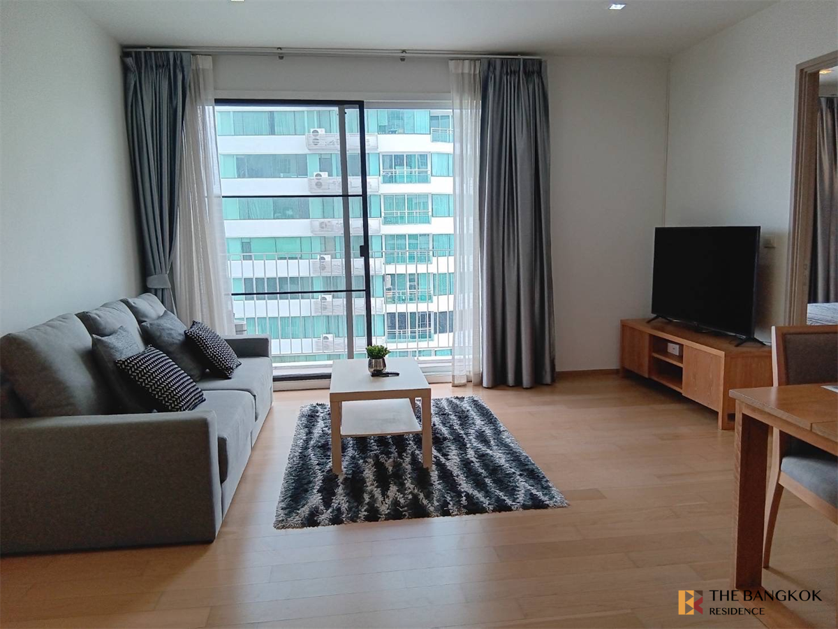picture HQ By Sansiri Location Near Employment, Surrounded by Lifestyles - 1/10