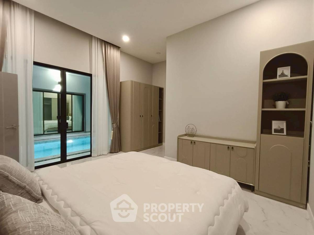 picture 4-BR Villa close to Hua Hin City (ID 2878006) - 14/20