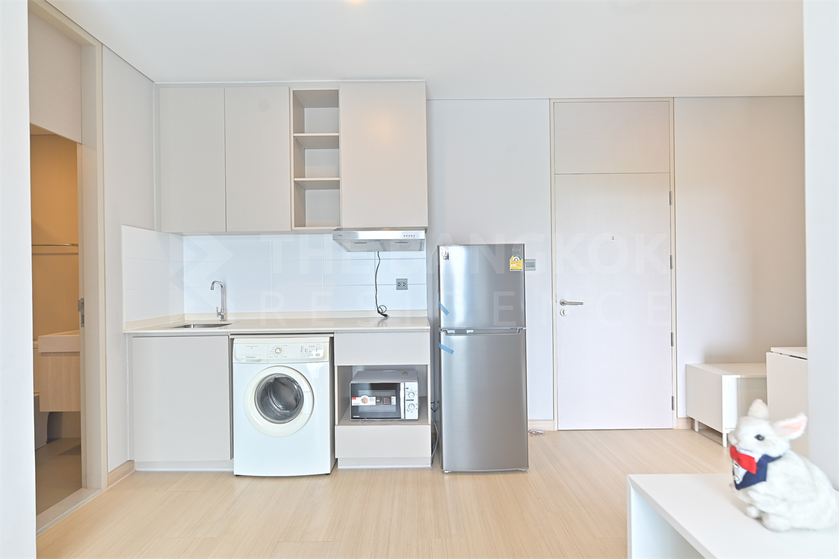 picture Lumpini Suite Phetchaburi - Makkasan  Premium Unit Close to All Conveniences - 4/10