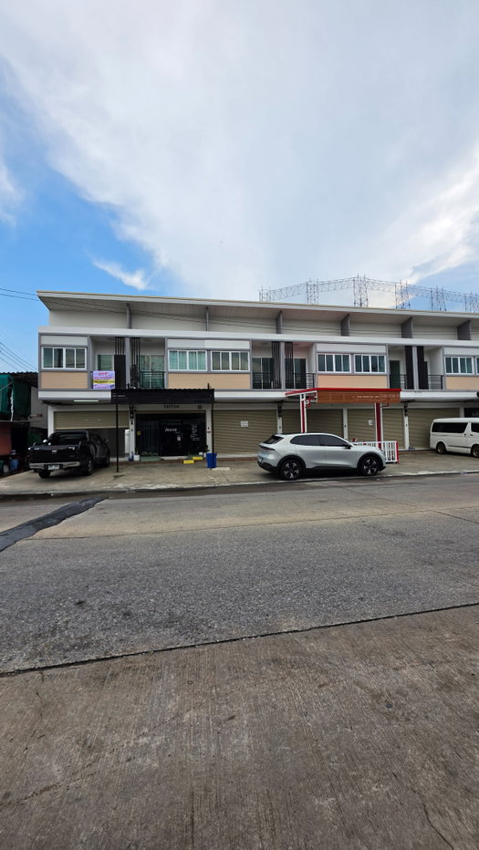 picture For Rent Commercial building 15,000 Bath - 16/18