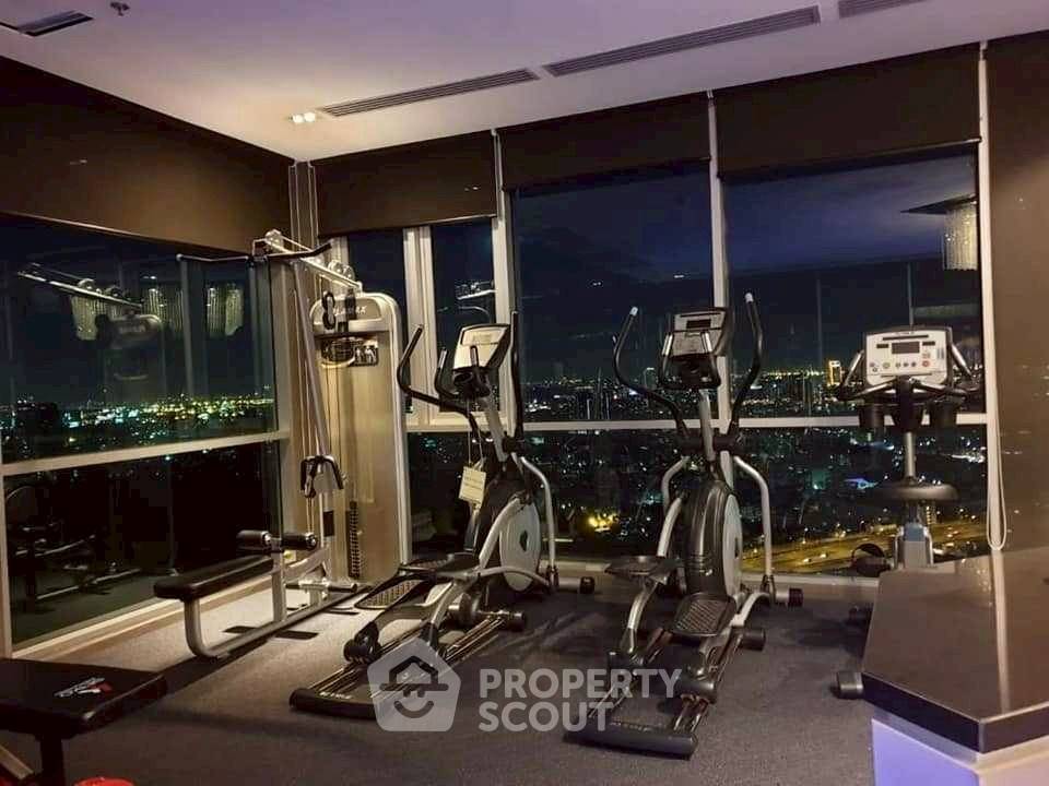 รูป คอนโด 1-ห้องนอน ที่ ริธึ่ม สาทร ใกล้ BTS สะพานตากสิน (ID 2359582) - รูปที่ 13/19