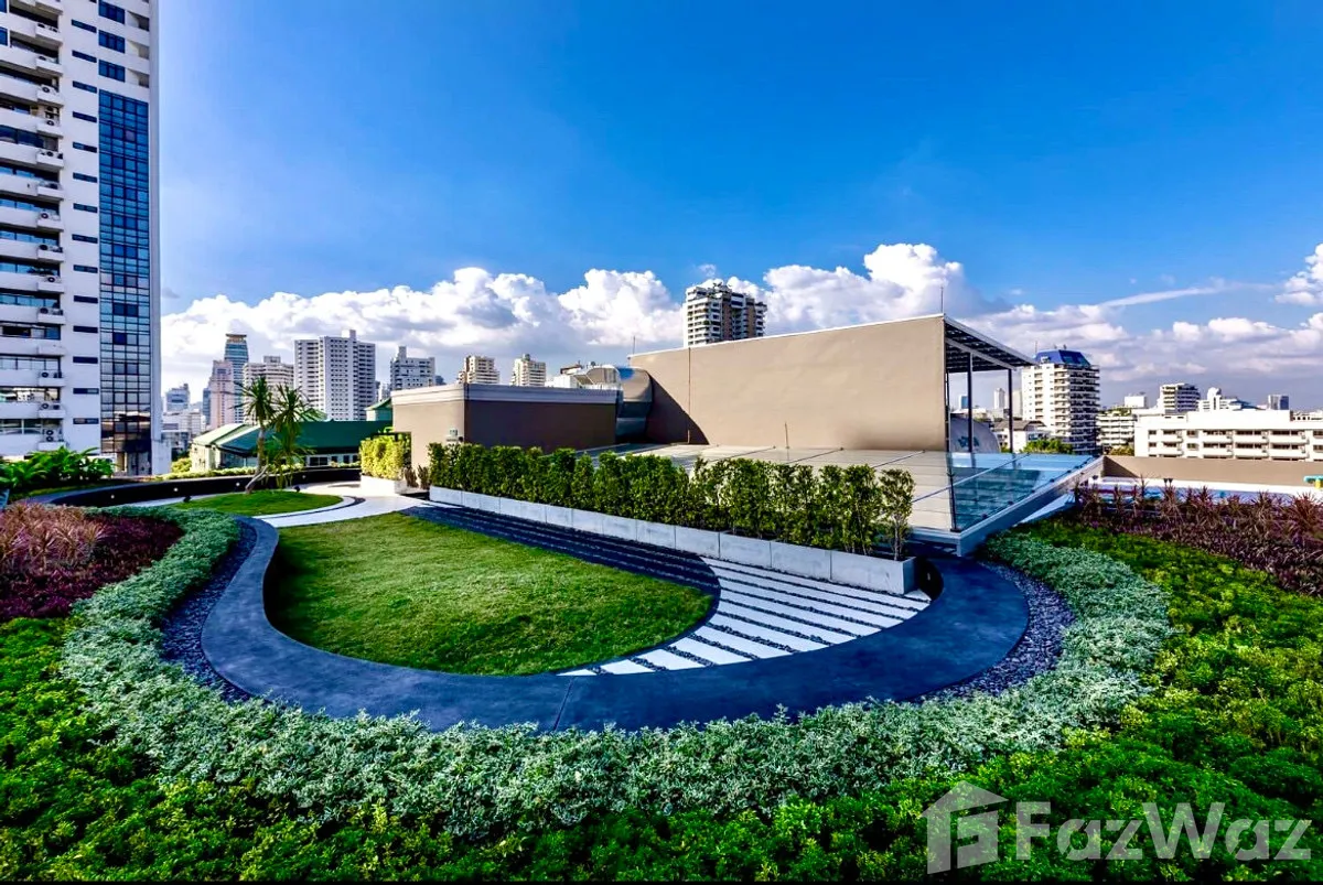 picture Runesu Thonglor 5 6248125 - 10/32