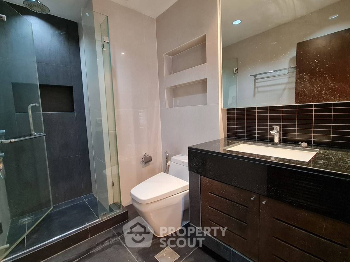 รูป คอนโด 3-ห้องนอน ที่ สาธร การ์เด้นส์ ใกล้ MRT สีลม (ID 2874071) - รูปที่ 21/22