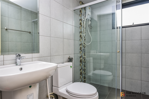Convenient Travel, Great Value per Square Meter Supalai Loft @Talat Phlu Station near BTS Talad Plu