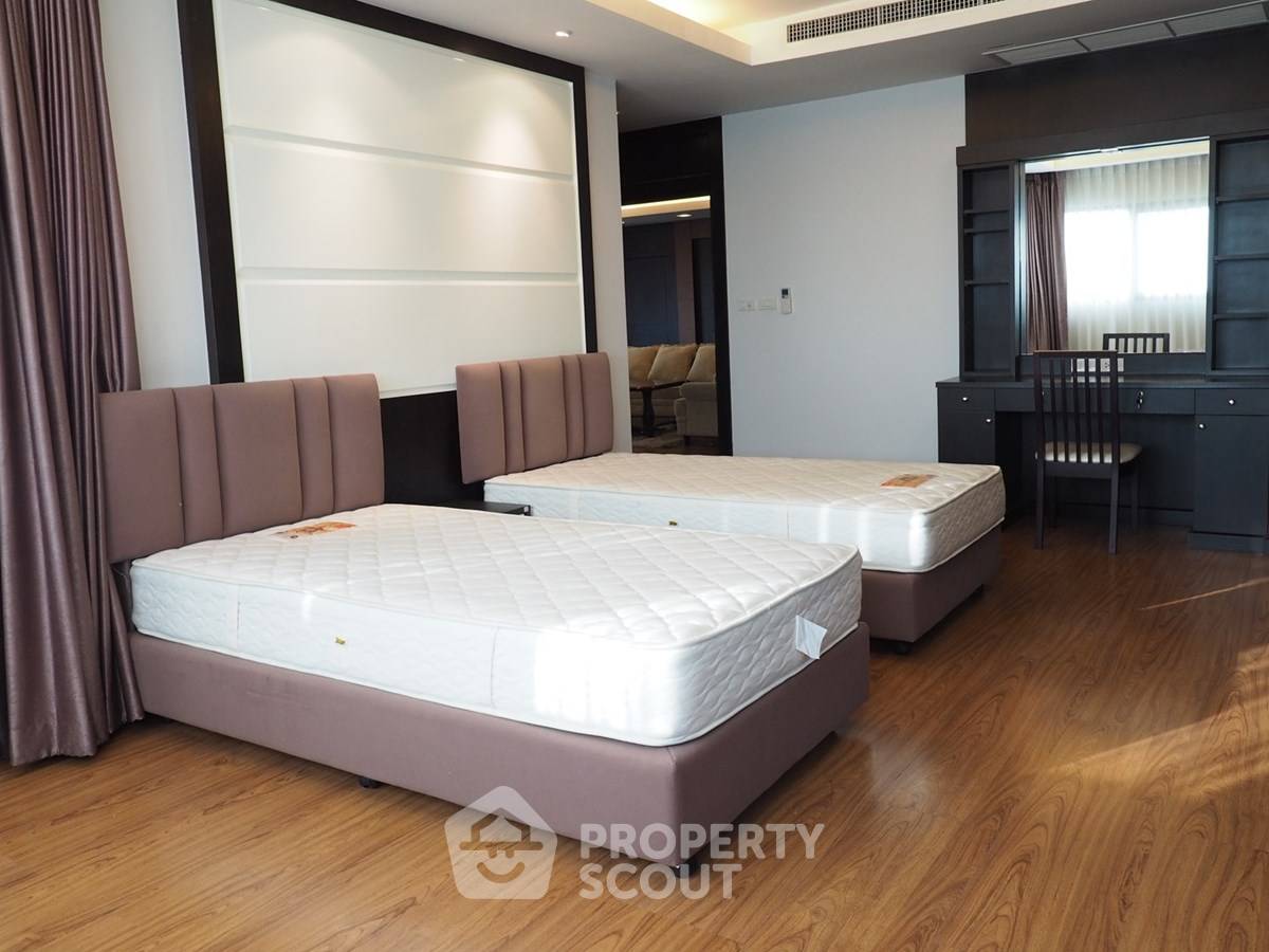 รูป คอนโด 3-ห้องนอน ที่ สาธร การ์เด้นส์ ใกล้ MRT สีลม (ID 2874586) - รูปที่ 15/27