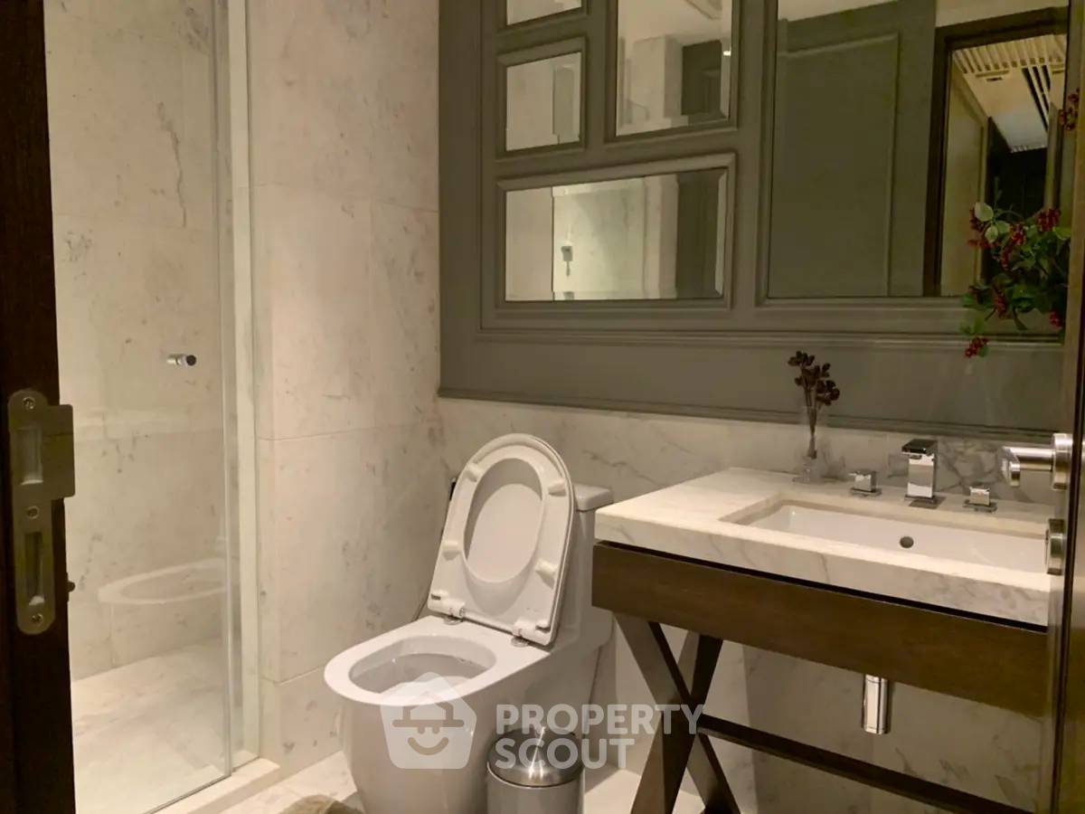 รูป คอนโด 3-ห้องนอน ที่ เดอะ เครส สุขุมวิท 24 ใกล้ BTS พร้อมพงษ์ (ID 2873732) - รูปที่ 16/17