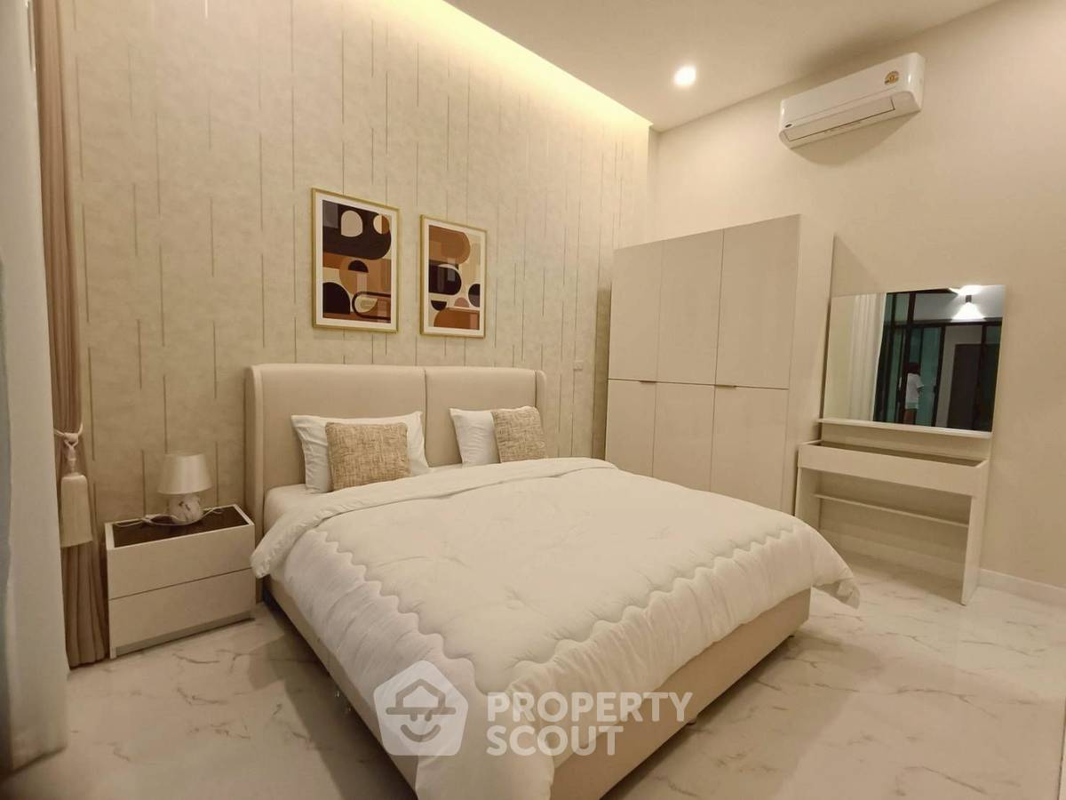 picture 4-BR Villa close to Hua Hin City (ID 2878006) - 13/20