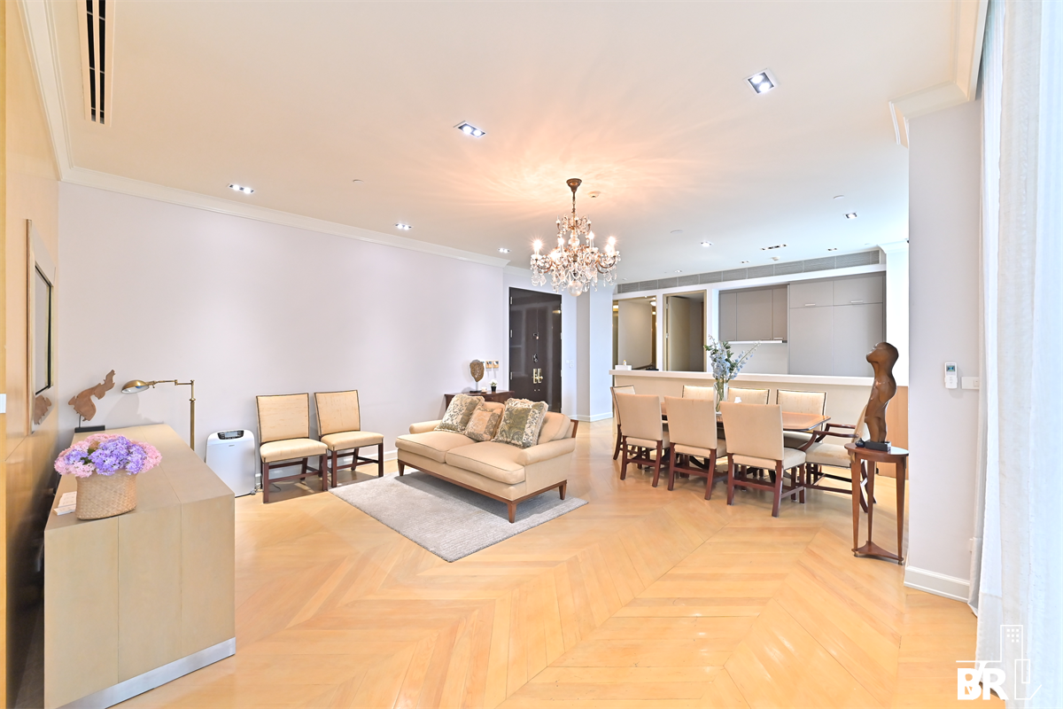 picture Luxuriously Elevated Unit The Sukhothai Residences - 10/10
