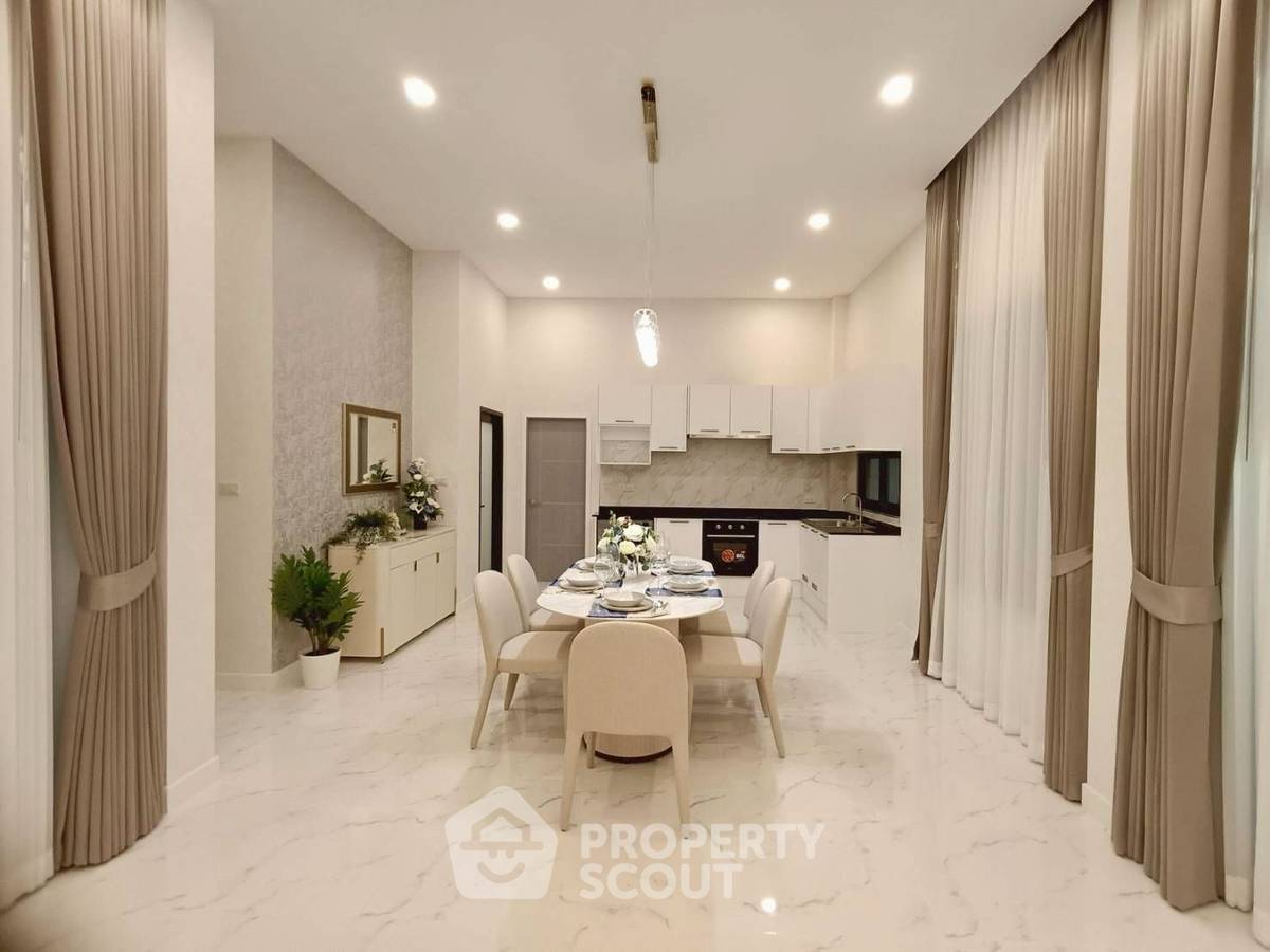 picture 4-BR Villa close to Hua Hin City (ID 2878006) - 4/20