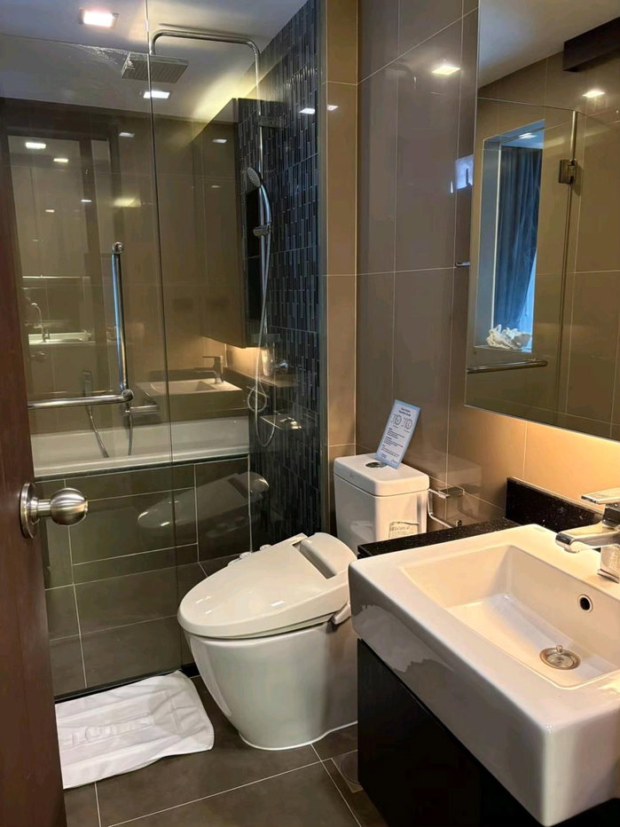 picture A035321 Tidy Thonglor - 7/8