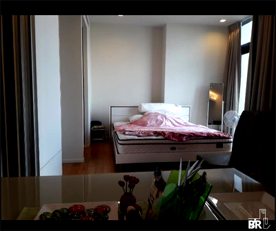 Condos for sale : Circle Living Prototype  Room available, great price