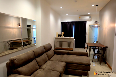 Condos for sale : Supalai Park Ekkamai-Thonglor Condo in CBD, Below Market Price