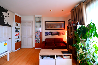 Condos for sale : Room available, great price Life Ratchadapisek near MRT Huai Khwang Station