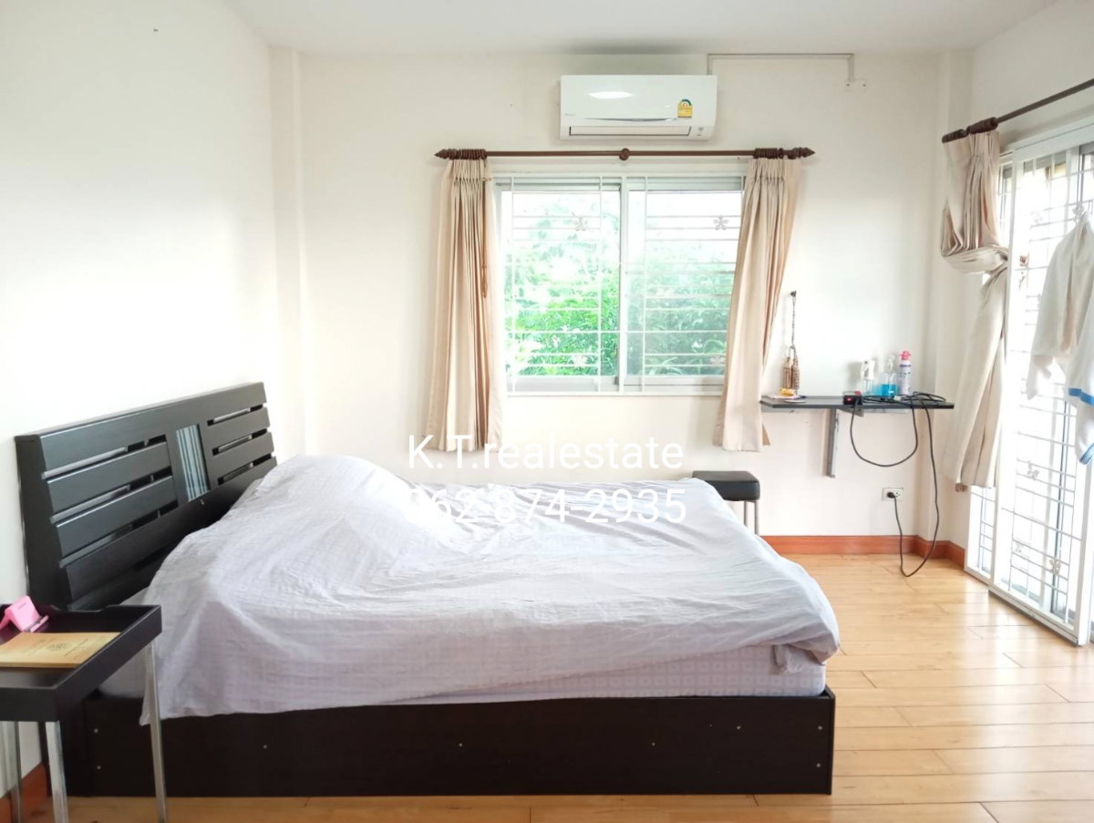 รูป บ้านเดี่ยว เนื้อที่กว้างมาก 184 ตร.วา ราคาต่ำกว่าประเมิน ซอยรามอินทรา77 ใกล้รถไฟฟ้าสถานีคู้บอน ใกล้ห้างแฟชั่นฯ - รูปที่ 25/28
