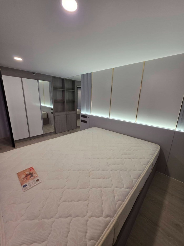 รูป   ขายคอนโดหรู Duplex 2 ชั้น ใกล้ MRT สิรินธร เลี้ยงสัตว์ได้!    โครงการ Origin Plug & Play Sirindhorn Station ทำเลดี - รูปที่ 13/15