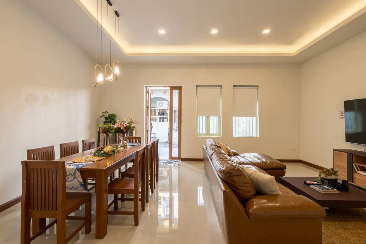 picture Experience Timeless Elegance at this 100-Year-Old Heritage Home in Surawong! 🏛️ - 3/22