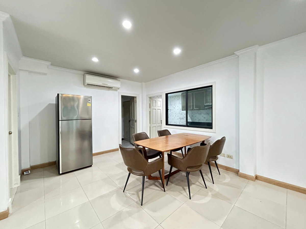 รูป WS7402 🏡🔥 บ้านเดี่ยวหรู 3 ชั้น ประชาราษฎร์บำเพ็ญ 10 ใกล้ MRT ห้วยขวาง เพียง 70,000 บาท / เดือน - รูปที่ 4/19