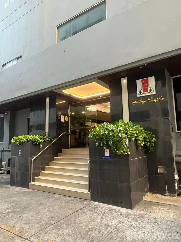 picture 87 sqm For Rent 🐾 Pet-friendly condo near BTS Ploenchit 6246038 - 15/17