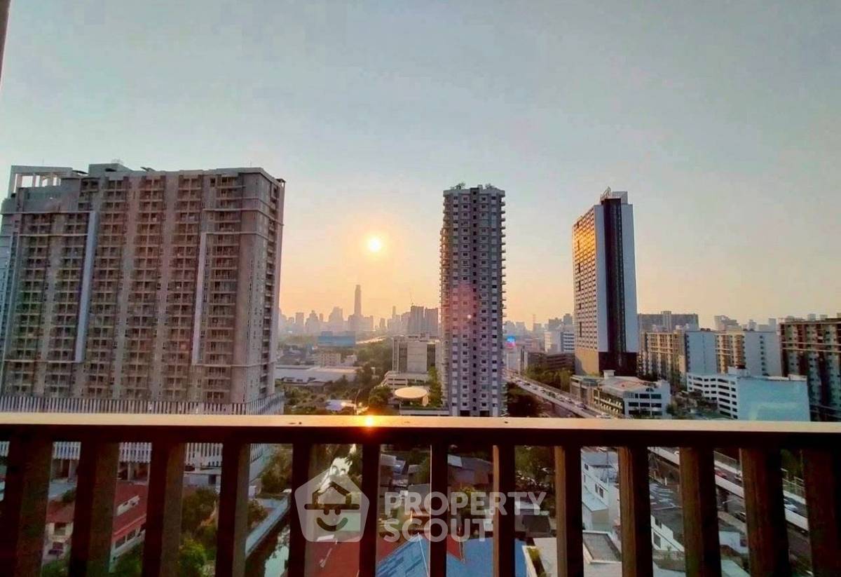 picture 2-BR Condo at KnightsBridge Space Rama 9 near MRT Phra Ram 9 (ID 2875305) - 13/19