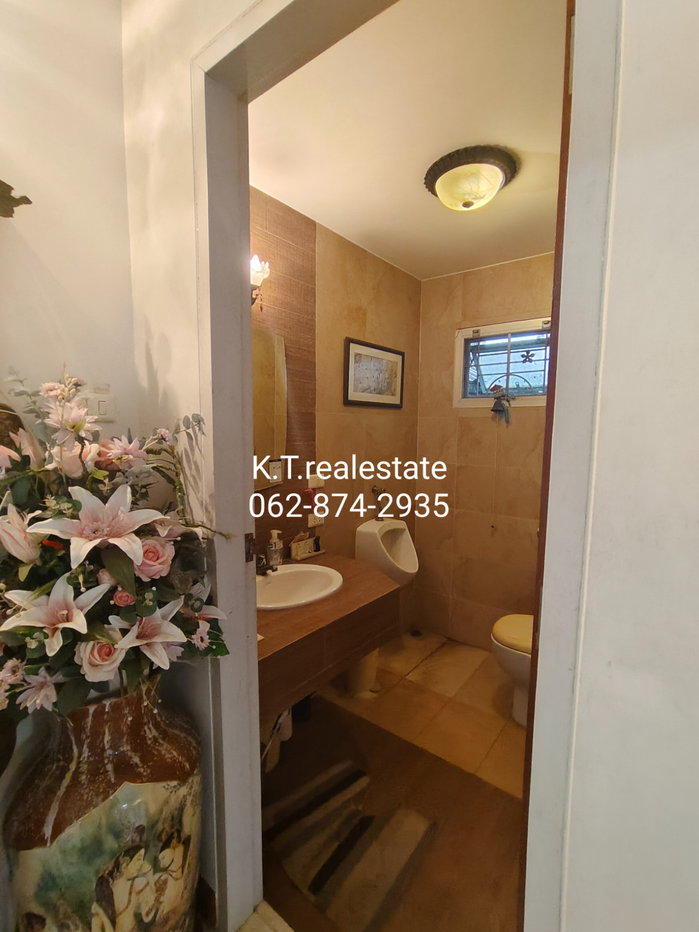รูป บ้านเดี่ยว เนื้อที่กว้างมาก 184 ตร.วา ราคาต่ำกว่าประเมิน ซอยรามอินทรา77 ใกล้รถไฟฟ้าสถานีคู้บอน ใกล้ห้างแฟชั่นฯ - รูปที่ 11/28