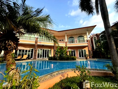 Houses for sale Chonburi : 6 Bedroom House for sale in Bang Lamung, Chon Buri  6249087