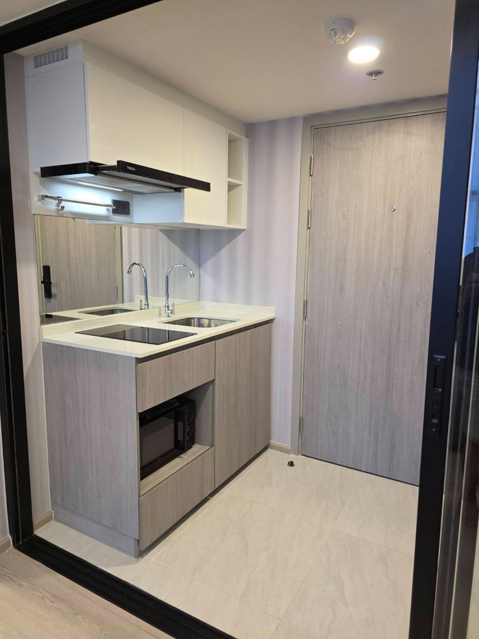 รูป   ขายคอนโดหรู Duplex 2 ชั้น ใกล้ MRT สิรินธร เลี้ยงสัตว์ได้!    โครงการ Origin Plug & Play Sirindhorn Station ทำเลดี - รูปที่ 5/15