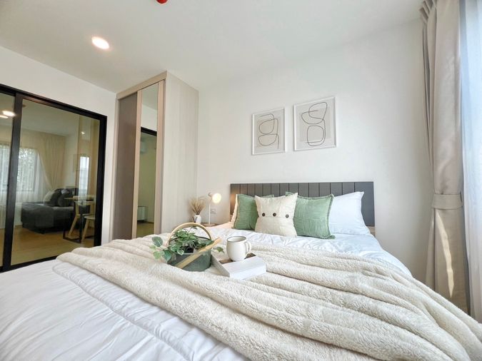 Condo for rent at Chewathai Hallmark Ladprao Chokchai 4. No pets allowed.Beautiful room exactly as advertised, near MRT Chokchai 4 Station.