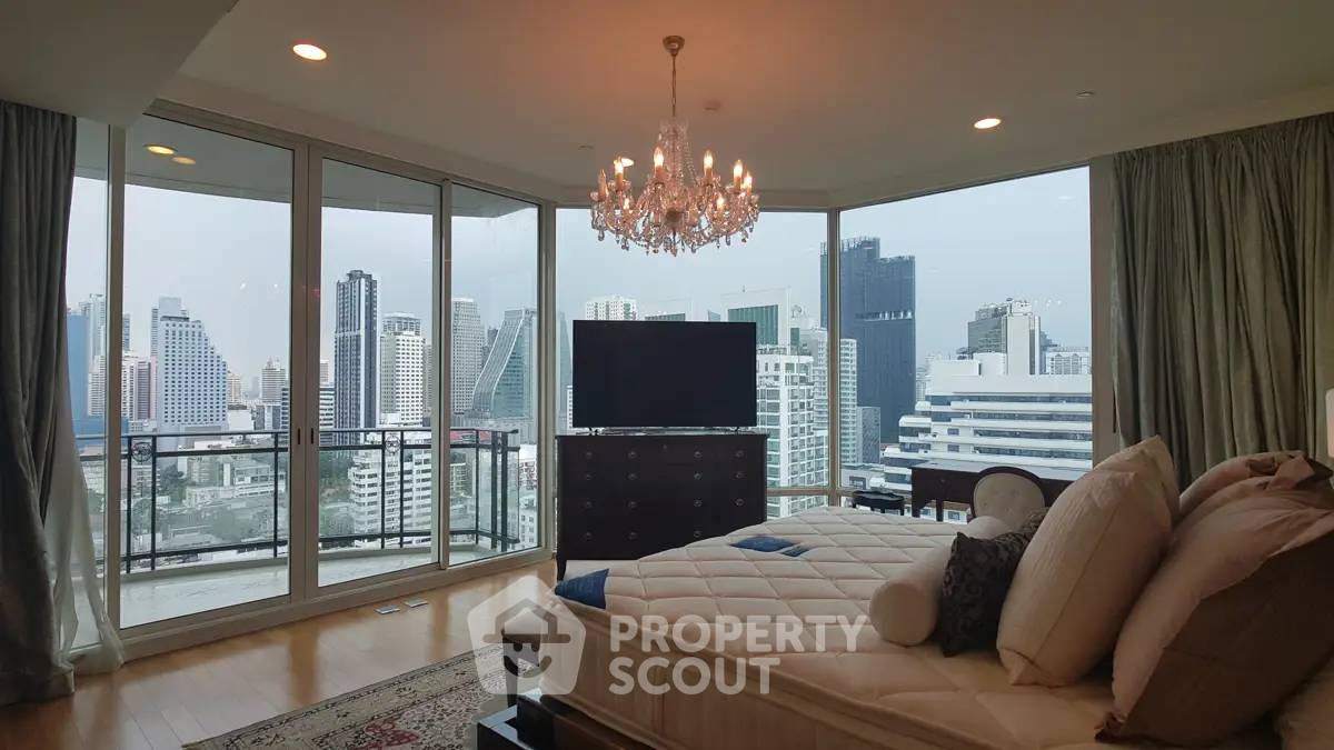 picture 4-BR Condo at Royce Private Residences near MRT Sukhumvit (ID 2874248) - 11/22