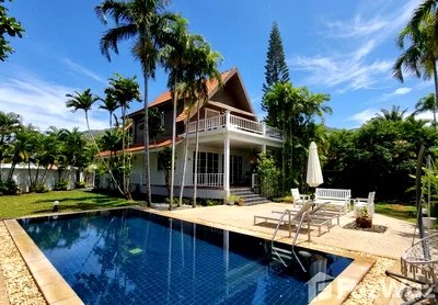 Houses for sale Phuket : 3 Bedroom Villa for sale in Rawai, Phuket  6250950
