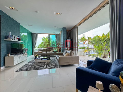Luxury Beachfront Condo for Sale at The Sanctuary Wong Amat 